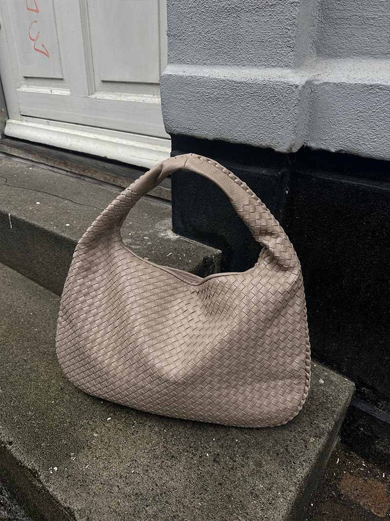 Talia – XL Woven Shoulder Bag