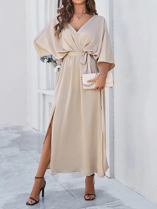 Lacey – Elegant V-Neck Midi Dress