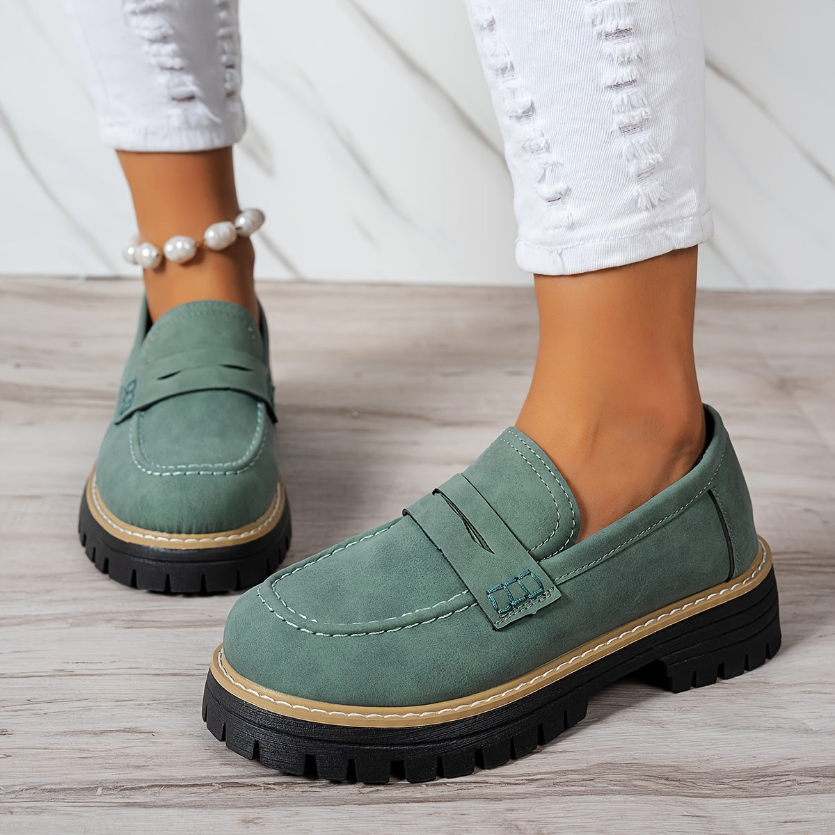Alara – Slip-On Loafers