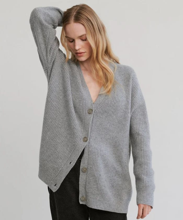 Thea – Casual Winter Cardigan