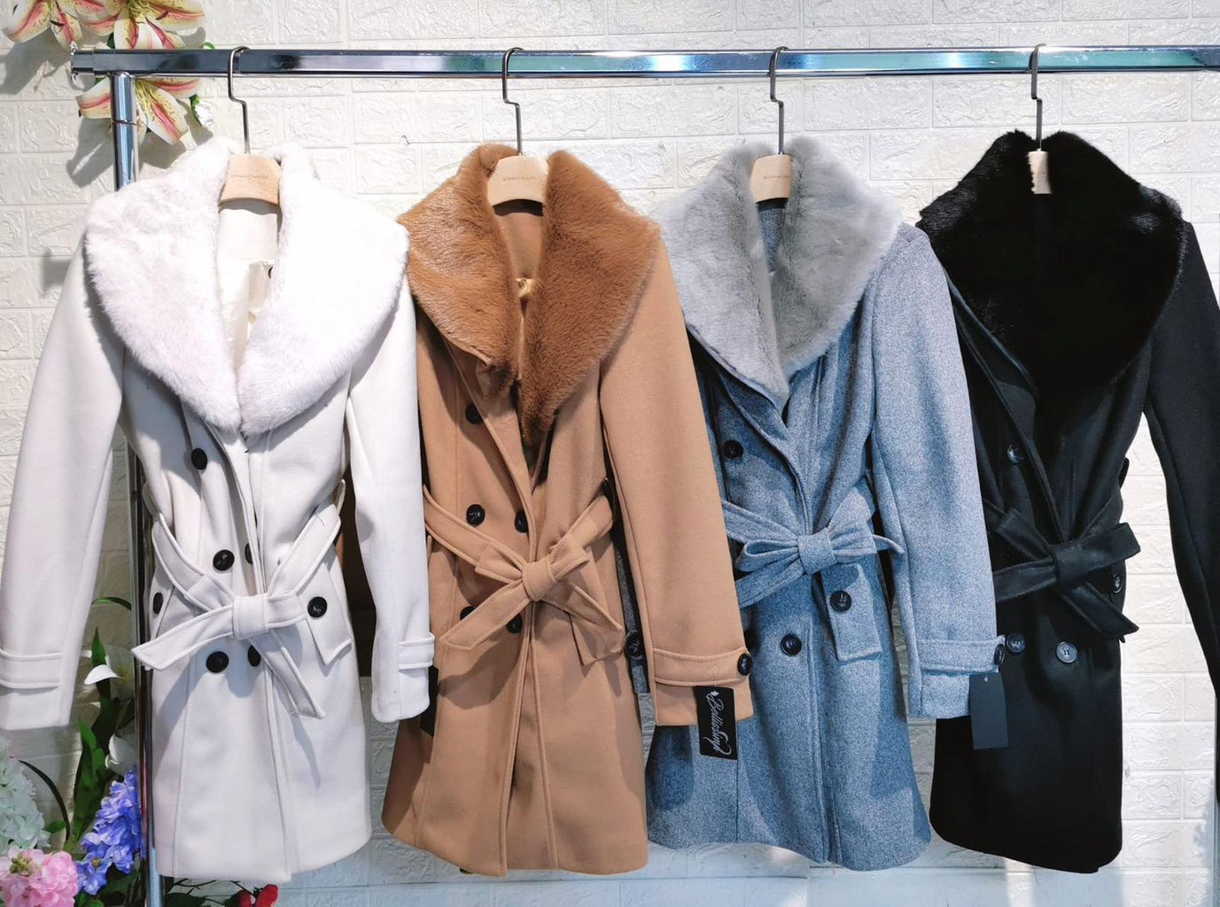 Daphne – Elegant Women's Winter Outerwear