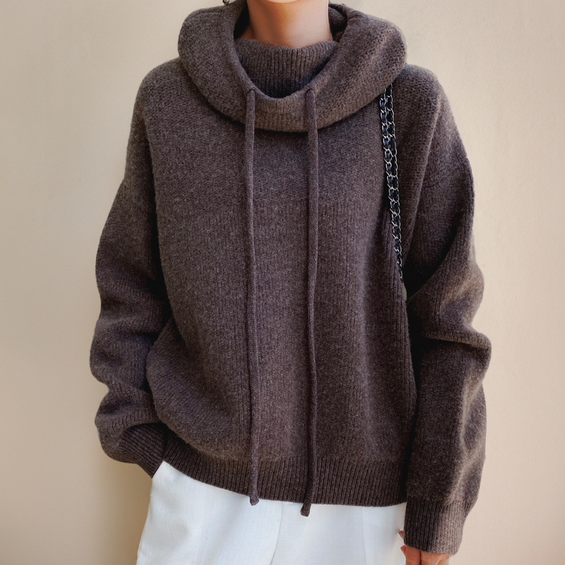 Kaia – Oversized Knit Hoodie