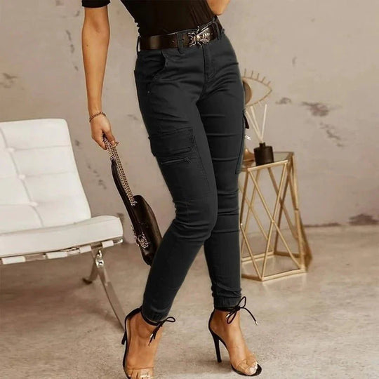 Uma – High-Waisted Cargo Jeans