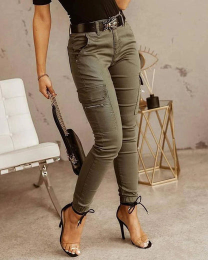 Uma – High-Waisted Cargo Jeans