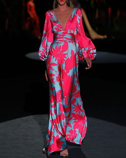 Zora – Elegant V-Neck Dress