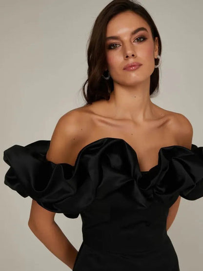 Scarlett – Ruffled Off-Shoulder Mini Dress