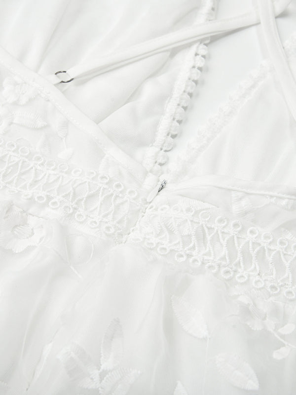 Gracie – Floral V-Neck Lace Mini Dress