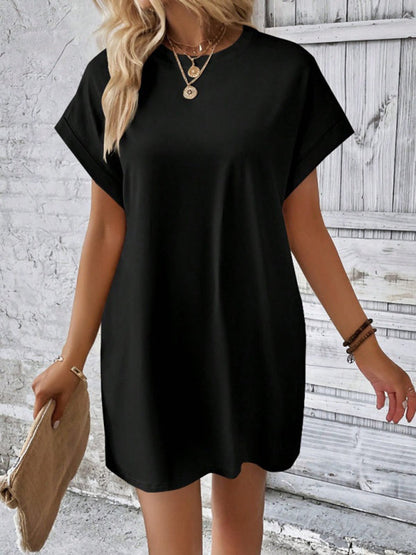 Ava – Elegant Round Neck Mini Dress