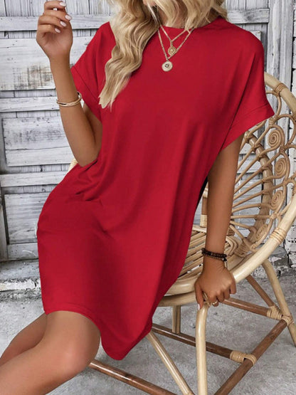 Ava – Elegant Round Neck Mini Dress