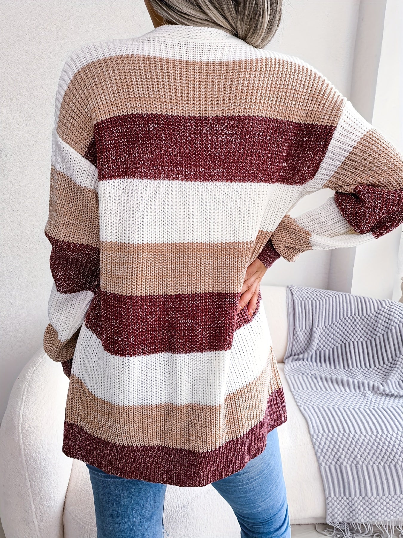 Thalia – Casual Striped Cardigan