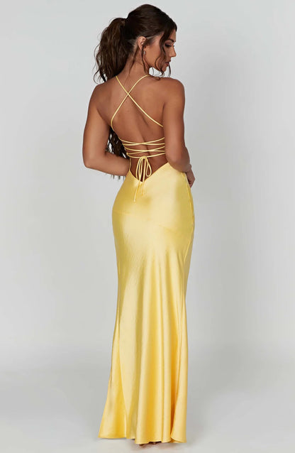 Sienna – Elegant Maxi Dress