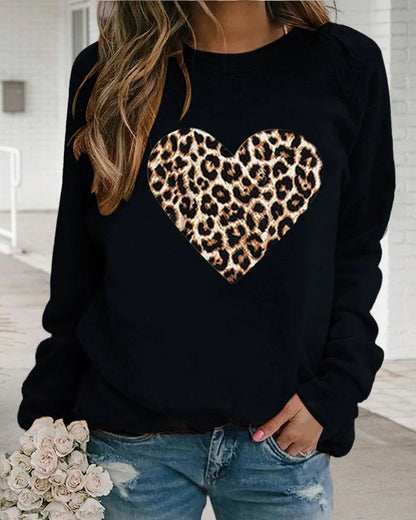 Taryn – Leopard Heart Printed Sweater