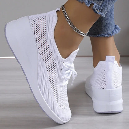 Nora – Women’s Supportive Sneakers