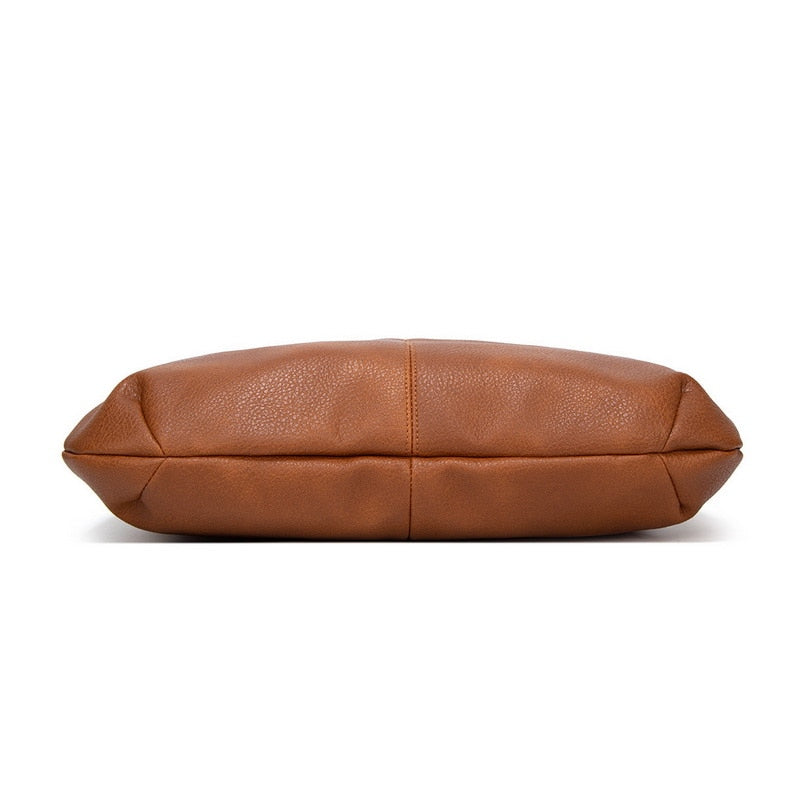 Calla – Halfmoon Suede Bag