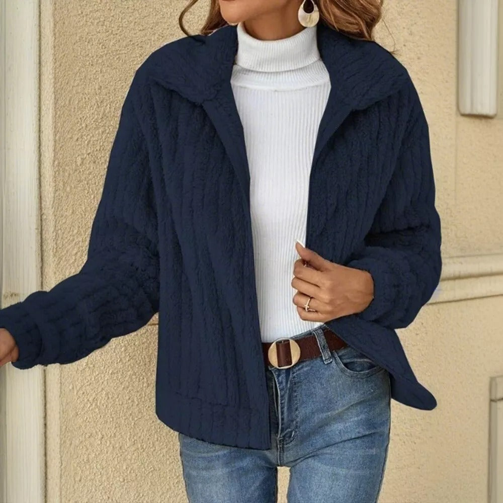 Nella – Cozy Winter Sweater