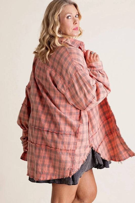 Clara – Oversized Plaid Shirt