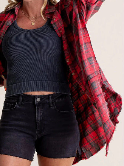 Clara – Oversized Plaid Shirt